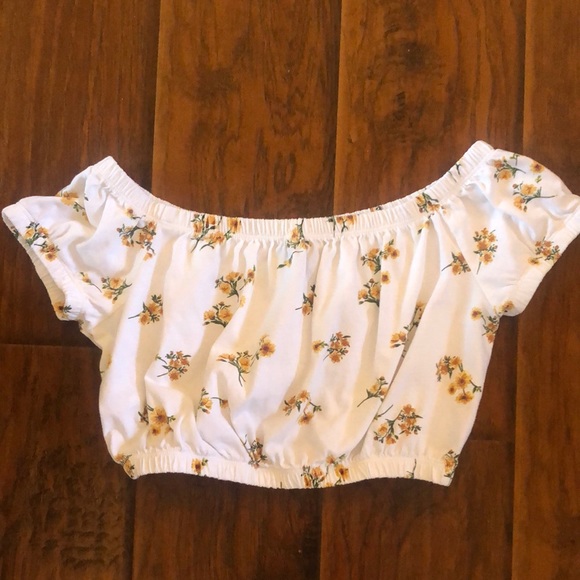 Forever 21 Tops - SUNFLOWER CROP TOP